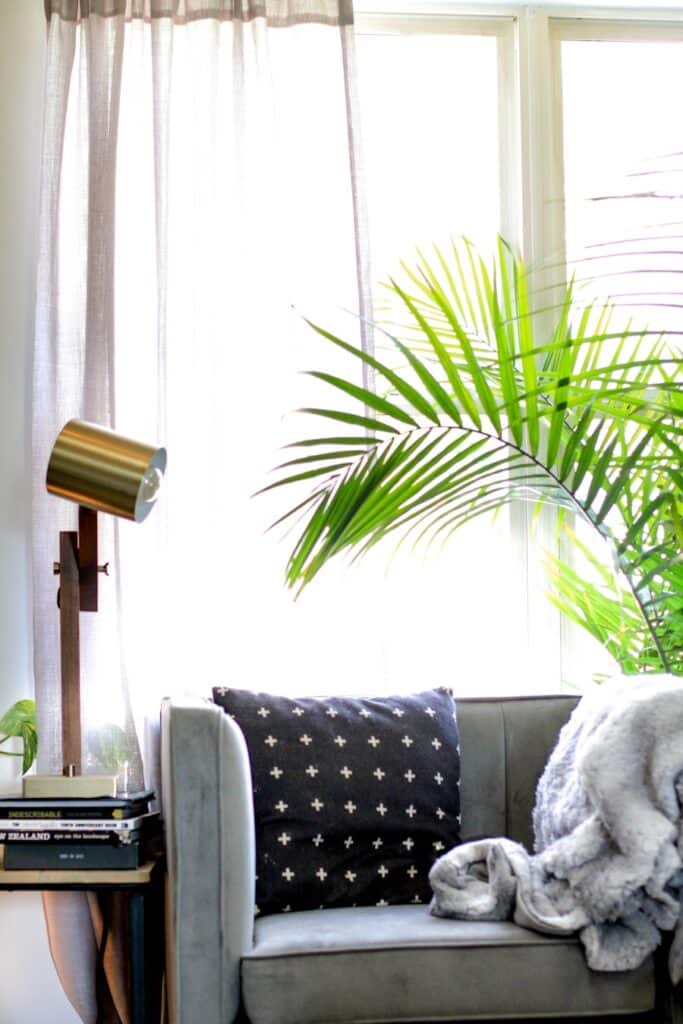Photo How to Turn Your Living Room into an Oasis of Calm