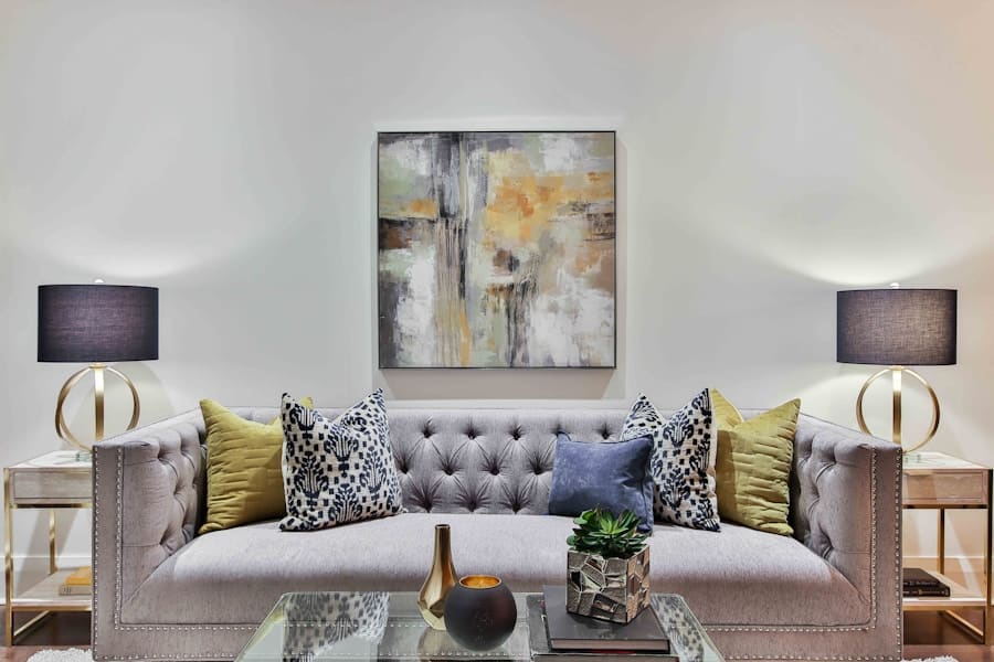 Photo "Sell Your House with Style: Interior Trends that Convince Buyers"